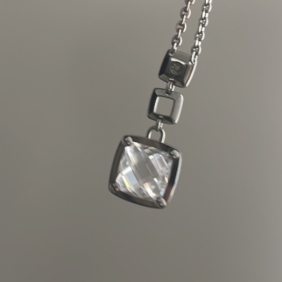 RARE FIND MORELLATO Elegant crystal necklace - Picture 8 of 9